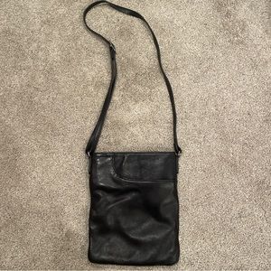 Minimalist crossbody bag